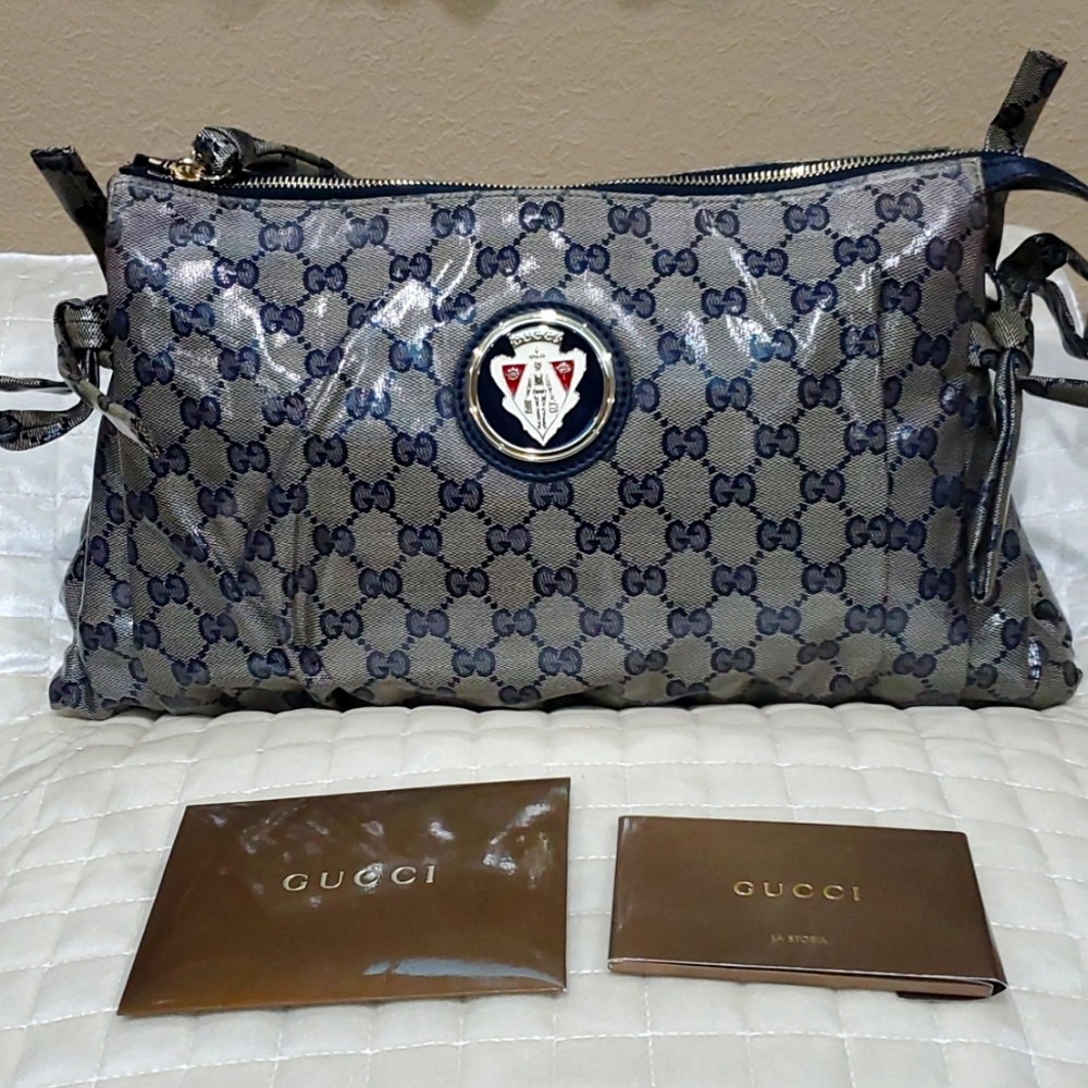 RARE AUTHENTIC GUCCI HYSTERIA BLUE GG CLUTCH!!! PRICE TO SELL!! OFFER UP!